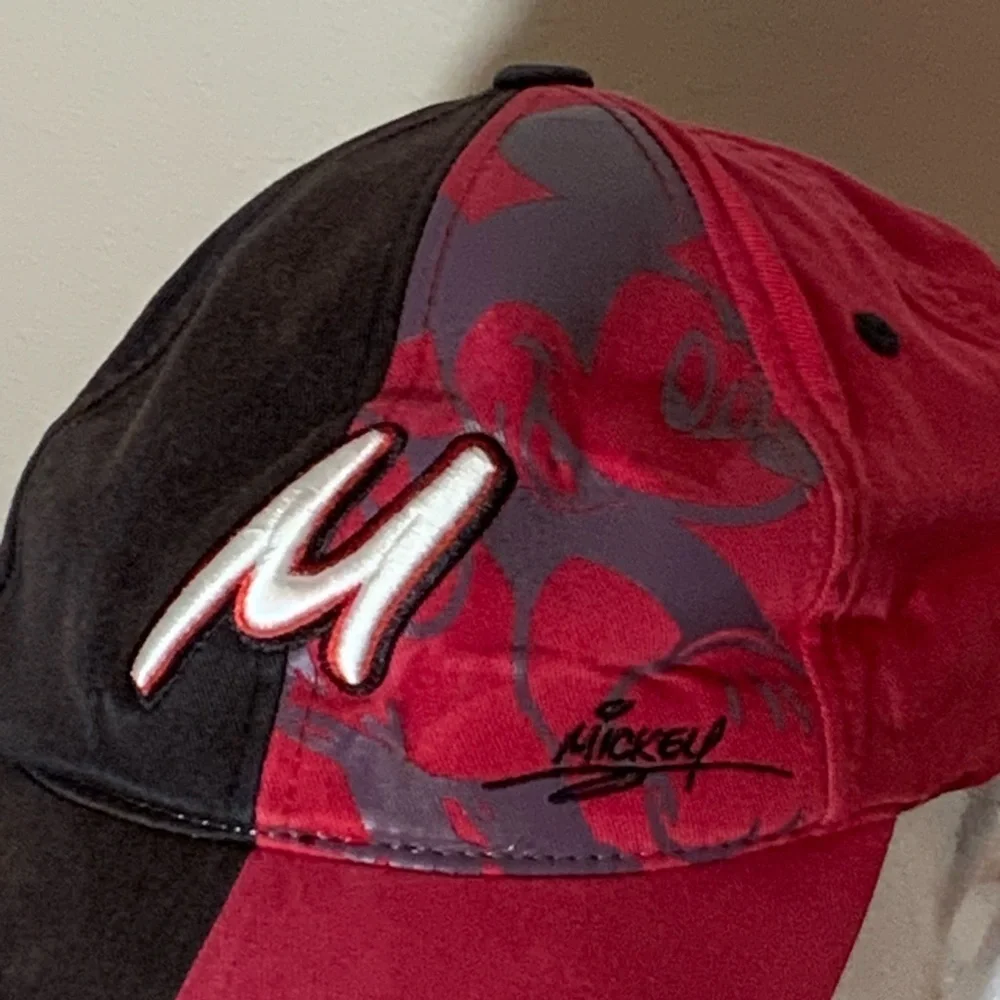 Disney Parks Walt Disney World Mickey “M” Hat Black Red Split Panel